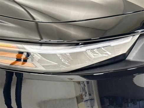 Certified 2025 Honda Accord SE image 5