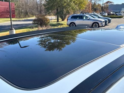 New 2026 Volvo XC40 B5 Ultra w/ Climate Package image 32