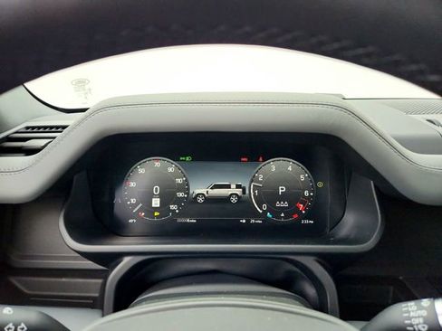 New 2026 Land Rover Defender 110 X-Dynamic SE image 20