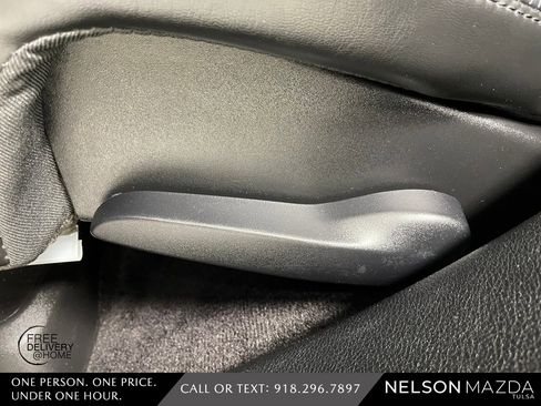 Used 2017 Jeep Grand Cherokee Limited w/ Luxury Group II image 39