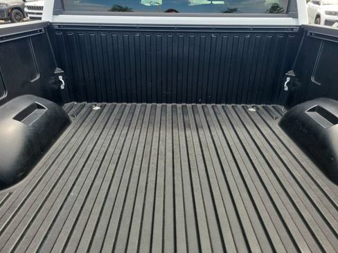 Used 2024 Toyota Tundra Limited w/ Power Package AWD/4WD image 9