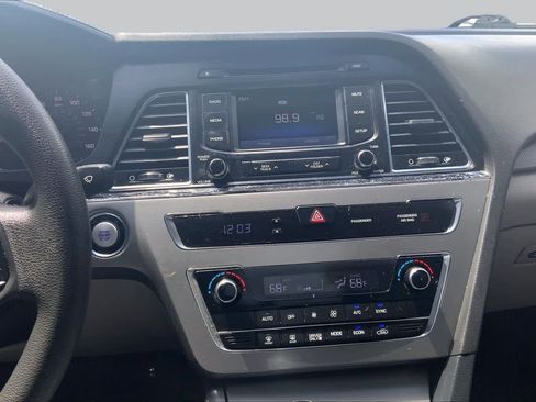 Used 2016 Hyundai Sonata SE FWD image 7