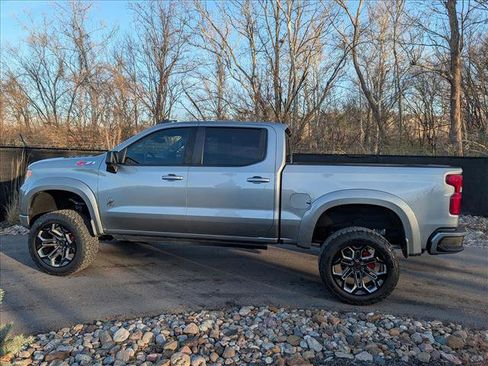 Used 2023 Chevrolet Silverado 1500 RST w/ All Star Edition Plus image 2