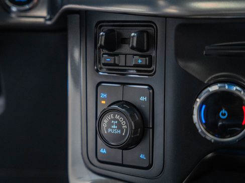 Certified 2023 Ford F150 Lariat w/ Equipment Group 502A High image 35