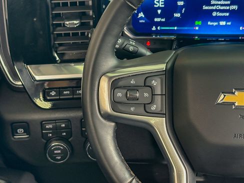 Used 2026 Chevrolet Silverado 2500 LTZ w/ LTZ Premium Package AWD/4WD image 33
