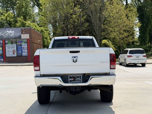 Used 2014 RAM 3500 SLT AWD/4WD image 17
