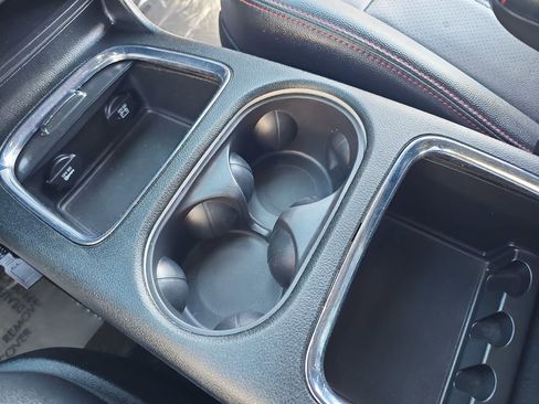 Used 2019 Dodge Grand Caravan GT FWD image 24