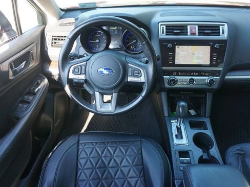 Used 2017 Subaru Outback 2.5i Limited AWD/4WD image 5