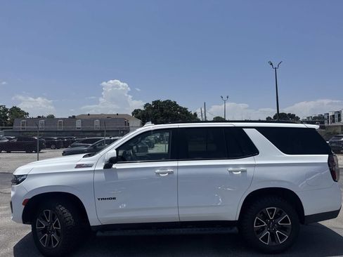 Used 2022 Chevrolet Tahoe Z71 w/ Luxury Package AWD/4WD image 28