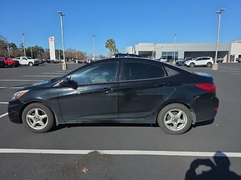 Used 2016 Hyundai Accent SE w/ Option Group 02 image 3