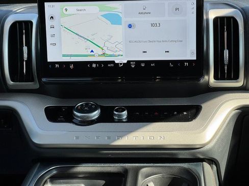 Used 2025 Ford Expedition Max Active image 14