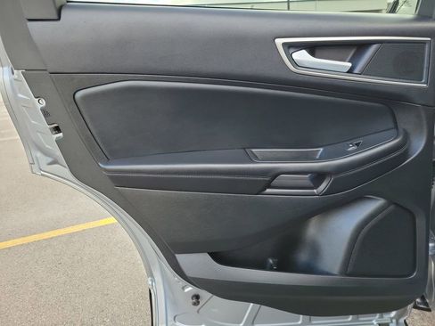 Certified 2024 Ford Edge SEL w/ Convenience Package AWD/4WD image 11