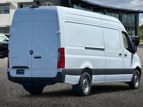 New 2025 Mercedes-Benz Sprinter 2500 image 4