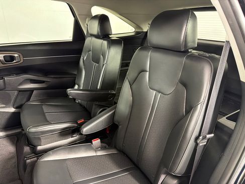 Used 2021 Kia Sorento EX w/ Panoramic Sunroof Package AWD/4WD image 21