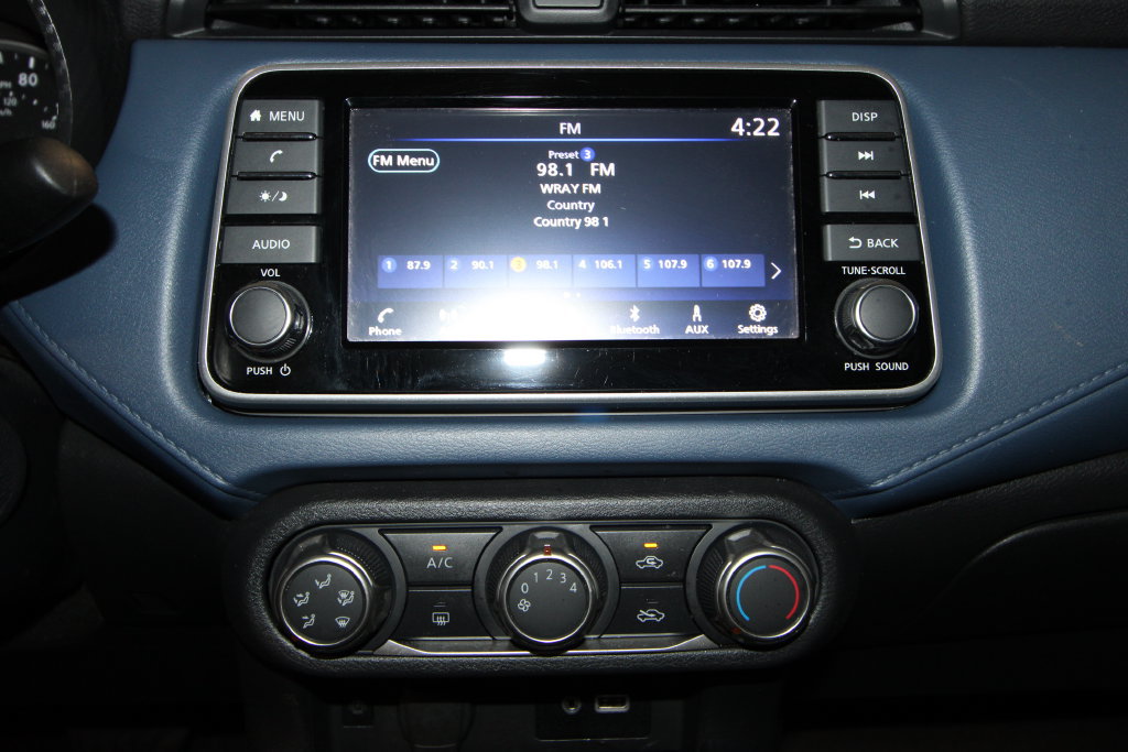 Used 2025 Nissan Versa SV FWD image 13