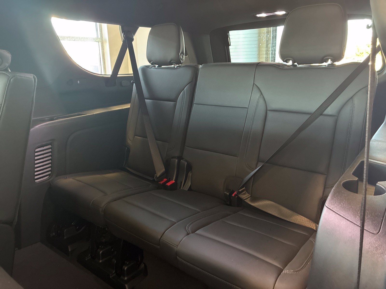 Used 2026 Chevrolet Suburban Z71 w/ Sun And Tow Package AWD/4WD image 11