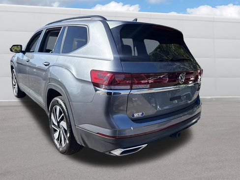 Used 2025 Volkswagen Atlas SE image 25