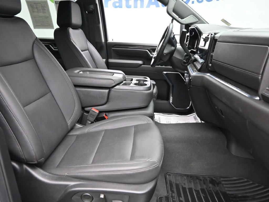 Used 2025 Chevrolet Silverado 2500 LTZ AWD/4WD image 9