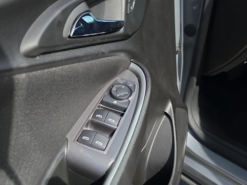 Used 2024 Chevrolet Malibu LT FWD image 17