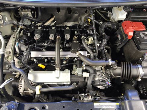 Used 2025 Nissan Versa SV FWD image 30