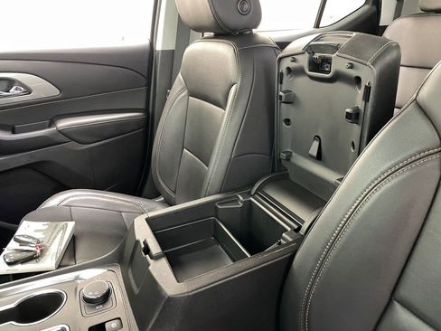 Certified 2019 Chevrolet Traverse LT image 34