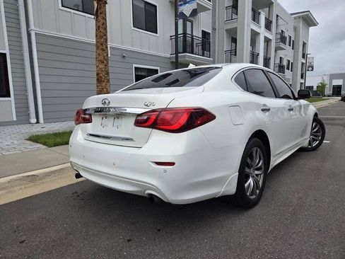Used 2015 INFINITI Q70 3.7 RWD image 5