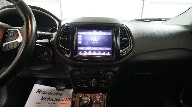 Used 2018 Jeep Compass Limited AWD/4WD image 12