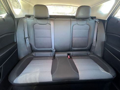 Used 2025 Chevrolet Trax LT image 36