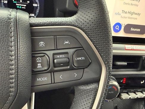 Used 2025 Toyota 4Runner TRD Off-Road Premium image 21