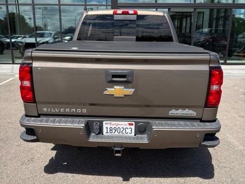Used 2015 Chevrolet Silverado 1500 High Country w/ High Country Premium Package AWD/4WD image 5