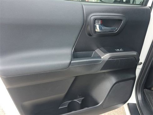 Used 2021 Toyota Tacoma 2WD Double Cab image 8