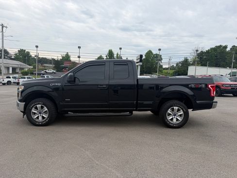 Used 2017 Ford F150 XL w/ Equipment Group 101A Mid AWD/4WD image 12