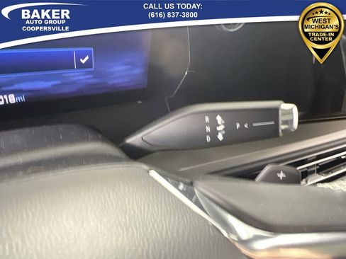 Certified 2025 Chevrolet Traverse LT w/ Sun and Wheel Package image 17