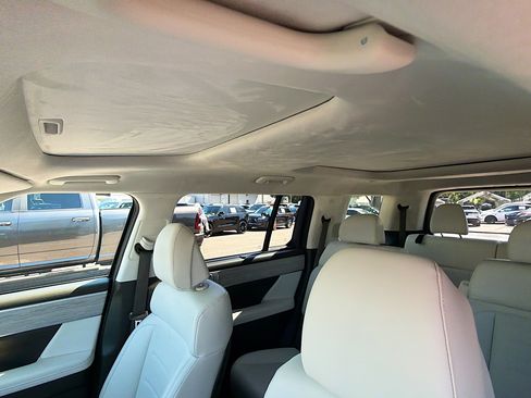 Used 2025 Hyundai Santa Fe Calligraphy FWD image 26
