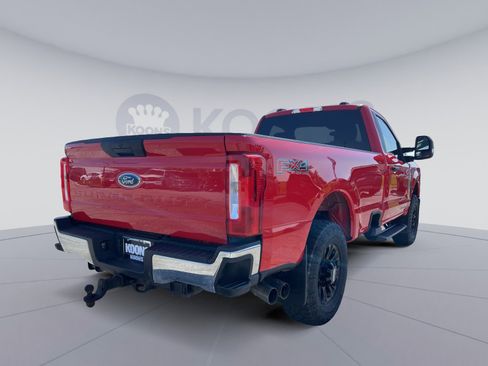 Used 2023 Ford F350 XLT w/ FX4 Off-Road Package AWD/4WD image 16