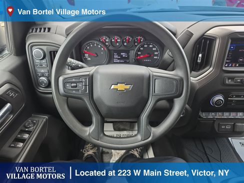 Used 2025 Chevrolet Silverado 1500 Custom image 11