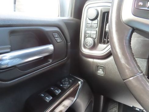Used 2019 Chevrolet Silverado 1500 RST AWD/4WD image 30
