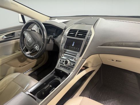 Used 2018 Lincoln MKZ Reserve w/ Climate Package AWD/4WD image 13