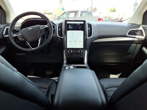 Certified 2024 Ford Edge SEL w/ Convenience Package AWD/4WD image 11