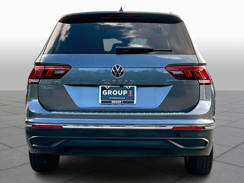 Used 2024 Volkswagen Tiguan SE image 5