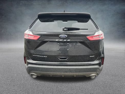 Used 2024 Ford Edge Titanium image 34
