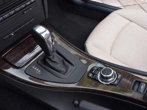 Used 2013 BMW 328i Convertible RWD image 59