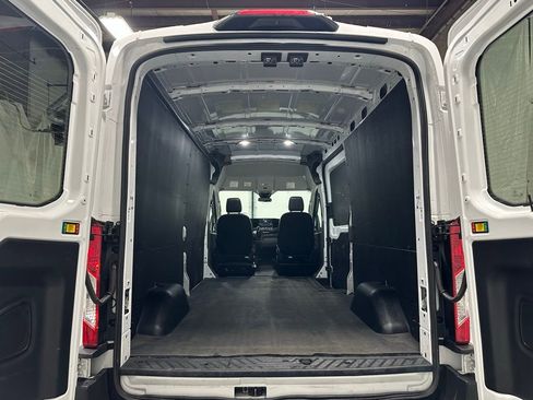 Used 2024 Ford Transit 250 148 Medium Roof Extended AWD w/ Load Area Protection Package image 37