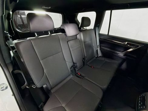 Used 2023 Lexus GX 460 Premium w/ Premium Package AWD/4WD image 33