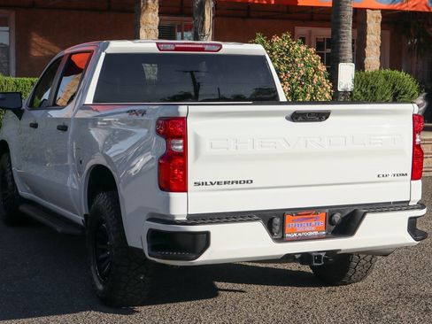 Used 2023 Chevrolet Silverado 1500 Custom image 6