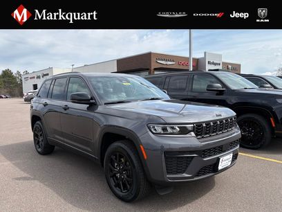 New 2026 Jeep Grand Cherokee Altitude