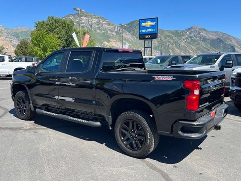 Used 2026 Chevrolet Silverado 1500 Custom Trail Boss w/ Turbomax Blackout Package AWD/4WD image 12
