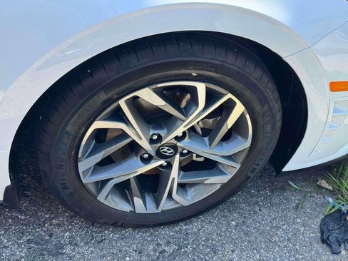 Certified 2023 Hyundai Sonata SEL FWD image 9