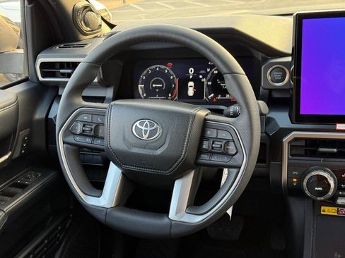 New 2025 Toyota 4Runner Limited image 8