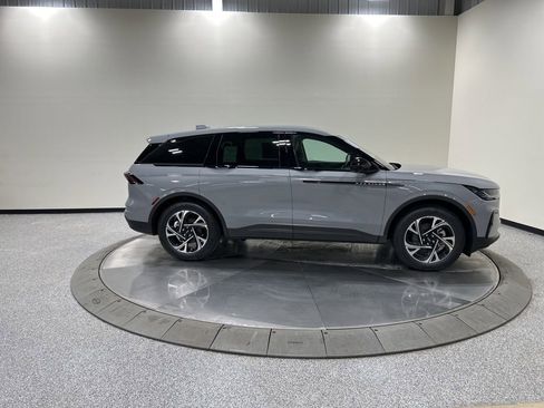 New 2026 Lincoln Nautilus Premier w/ Equipment Group 102A image 4